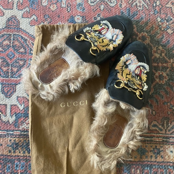Gucci Princeton Tiger Fur Loafers - Picture 2 of 16